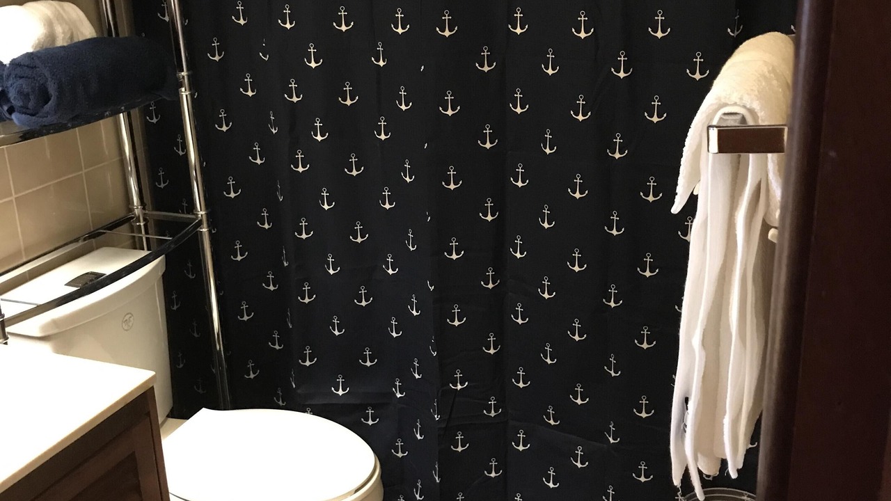Photo of Bathroom in Estate Kings Quarter