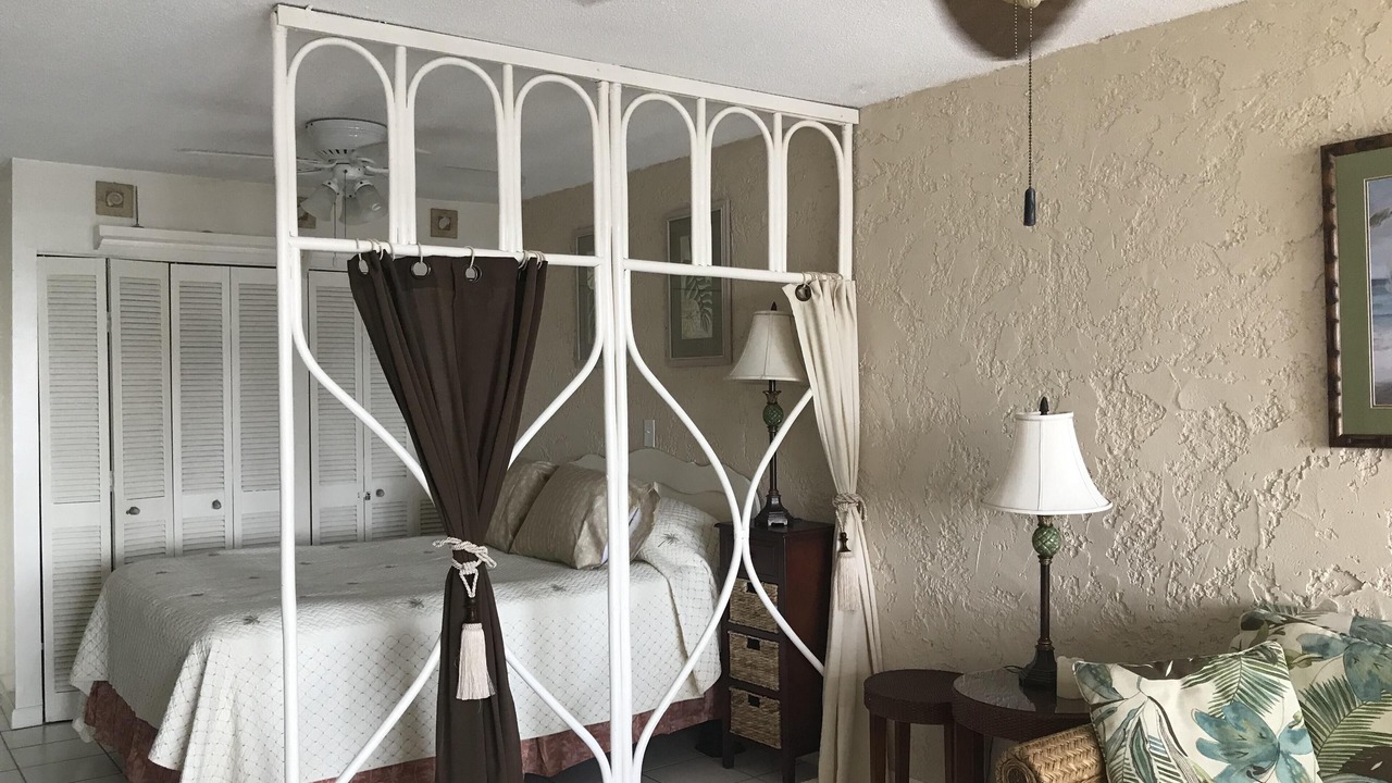 Photo of Bedroom in Red Hook