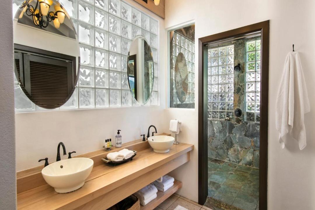 Photo of Bathroom in Estate Peterborg