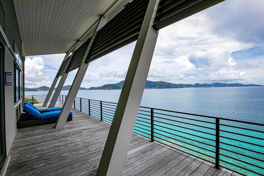 Photo of Patio Balcony in Estate Hansen Bay