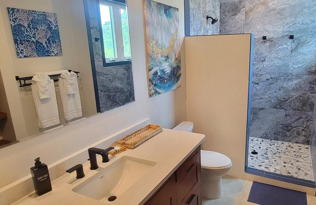 Photo of Bathroom in Estate Hansen Bay