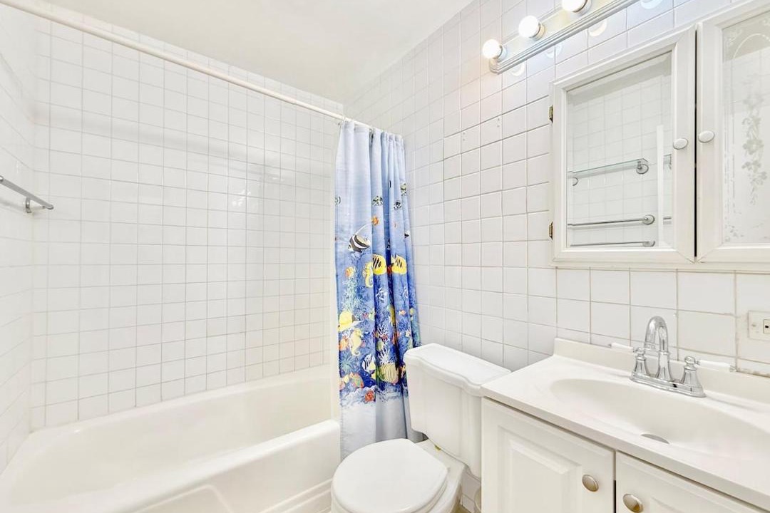 Photo of Bathroom in Red Hook
