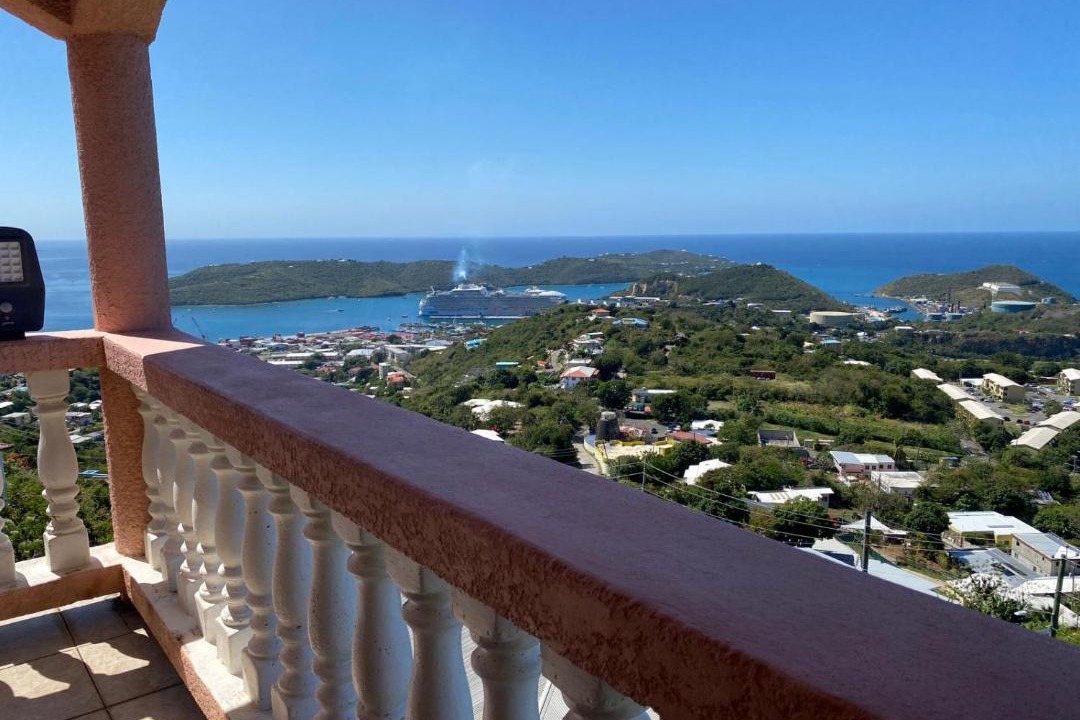 Photo of Patio Balcony in Estate Contant