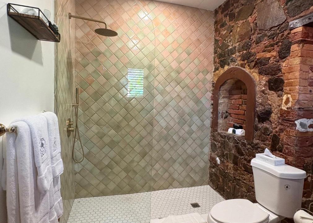 Photo of Bathroom in Estate Kings Quarter