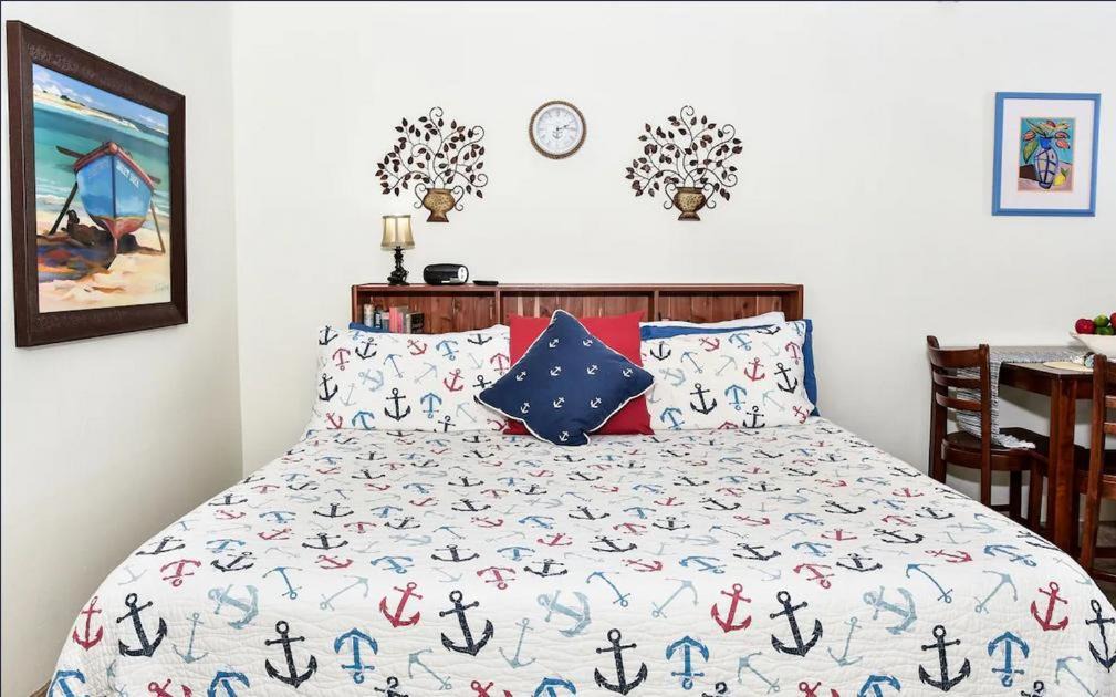 Photo of Bedroom in Red Hook