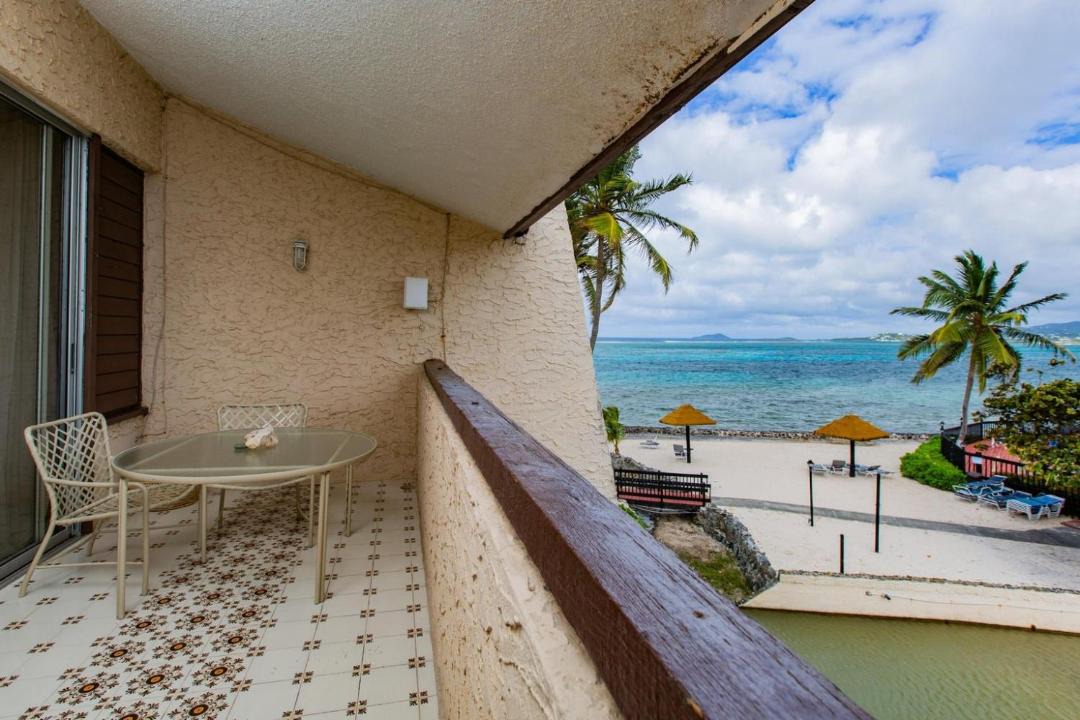 Photo of Patio Balcony in Estate Golden Rock