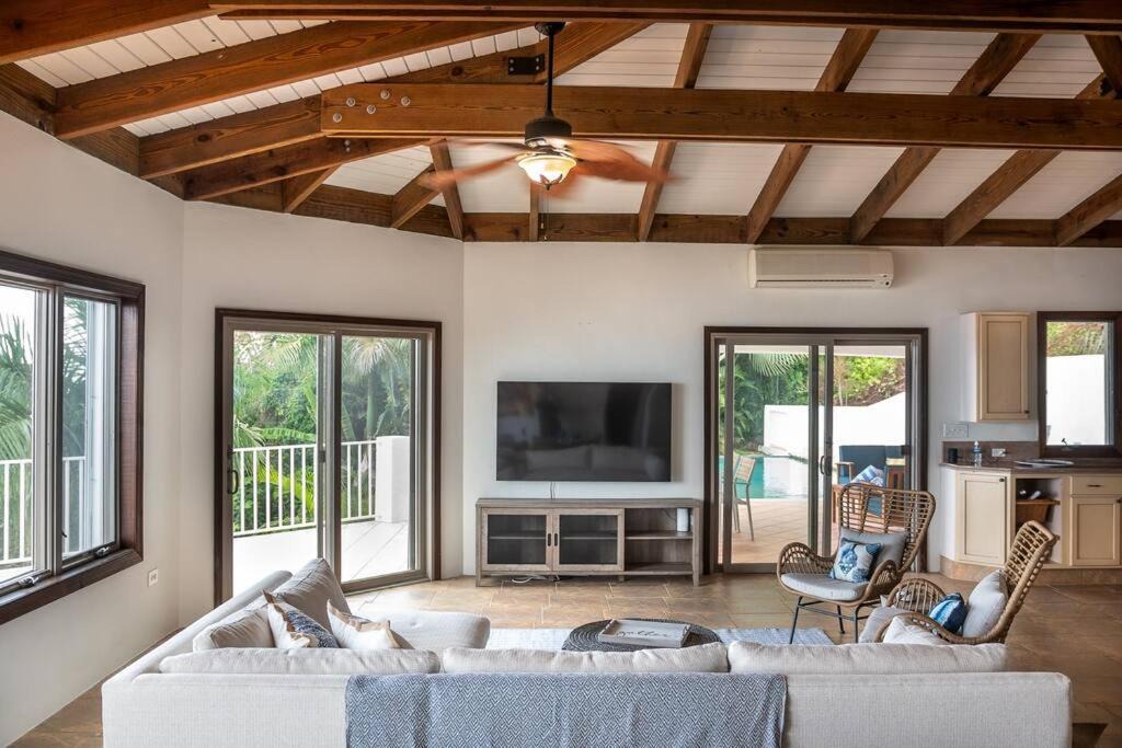 Photo of Others in Estate Caret Bay