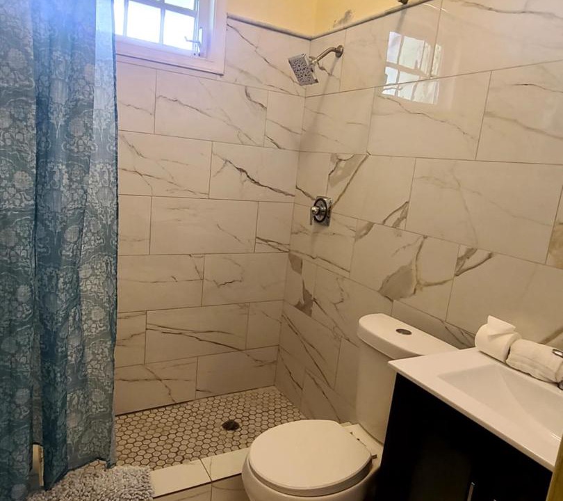Photo of Bathroom in Estate Thomas