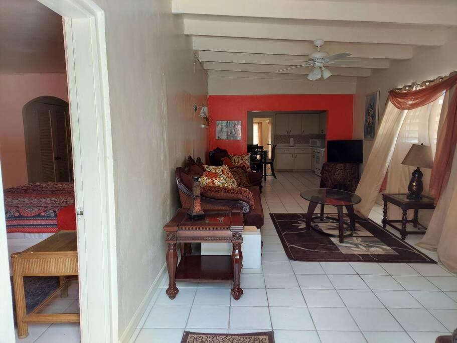 Photo of Livingroom in Estate Marys Fancy