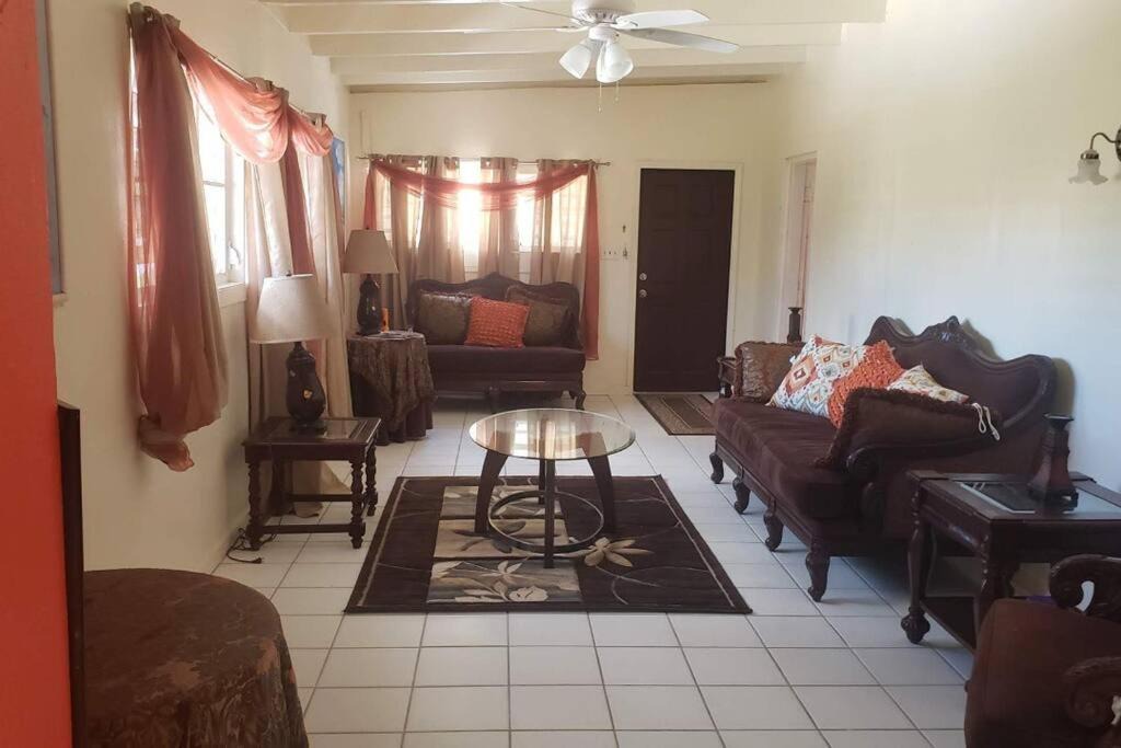 Photo of Livingroom in Estate Marys Fancy