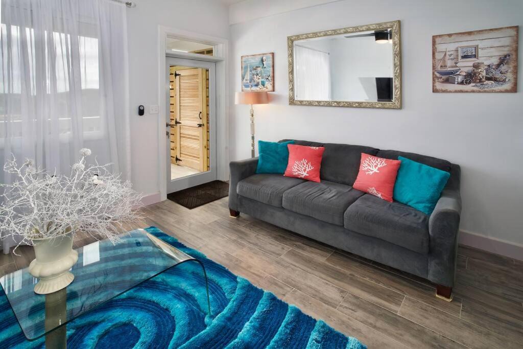 Photo of Livingroom in Anna's Retreat