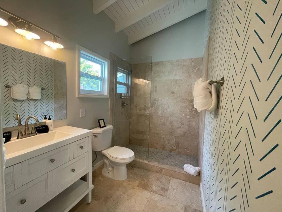 Photo of Bathroom in Estate Hull