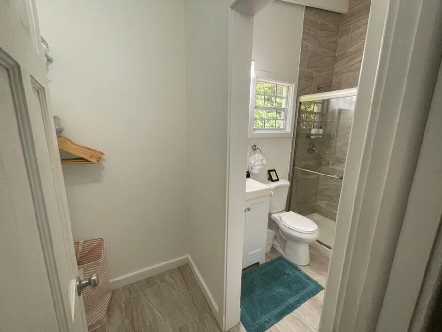 Photo of Bathroom in Estate Hull