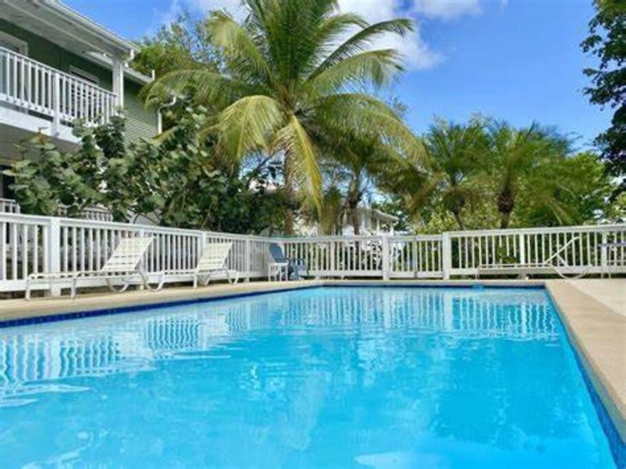 Photo of Patio Balcony in Estate Ruby