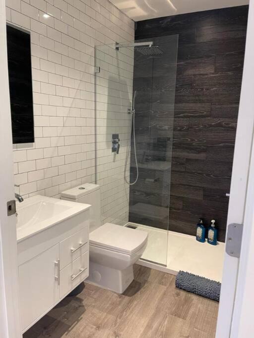 Photo of Bathroom in Red Hook