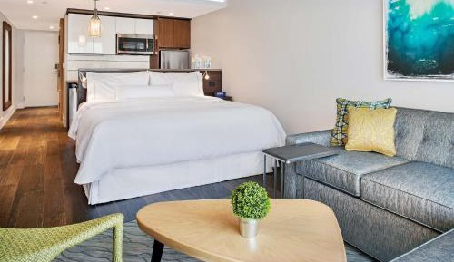 Studio -  2, 1 King, Sofa bed, Resort view, Balcony
