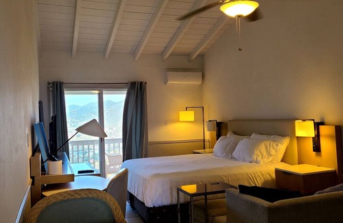 Estate Raphune Hotel | Boundless Bliss Hotel