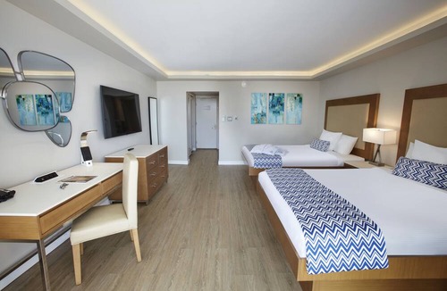 Estate Turner Hole Hotel | Oceans at Carina Bay Adults Only