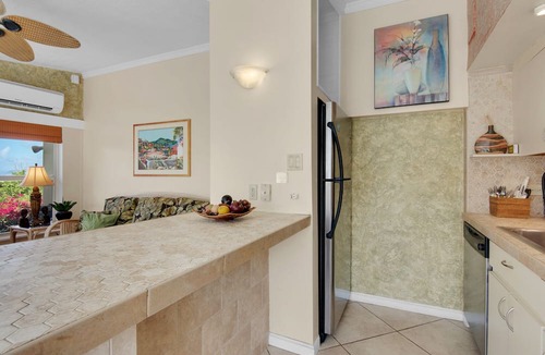 Red Hook Resort | Private Pool villa. Walk to Sapphire Beach