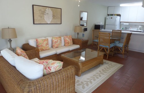 Red Hook Apartment | Crystal Cove Villas