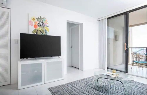 Red Hook Condo | Serene Beach Condo- One Bedroom w/Balcony