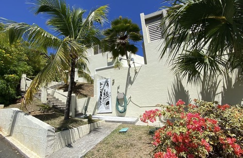 Teagues Bay House | Luxury living at The Reef