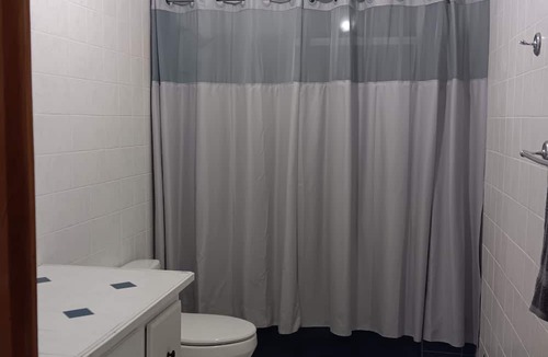 Flag Hill House | Sun-lit Arched Styled Villa with Scenic Mountain Views and Cool Tranquil Breeze