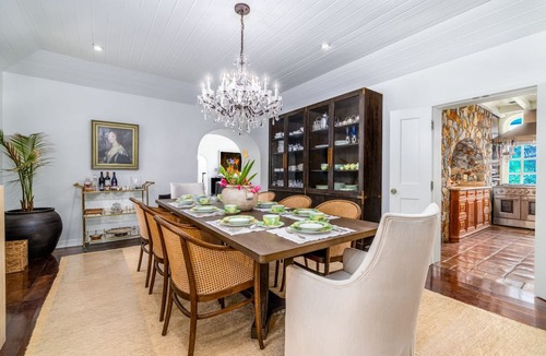 Bellevue Villa | Private 9BR Luxury Estate | Pool, Tennis, Views