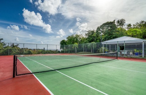 Bellevue Villa | Private 9BR Luxury Estate | Pool, Tennis, Views