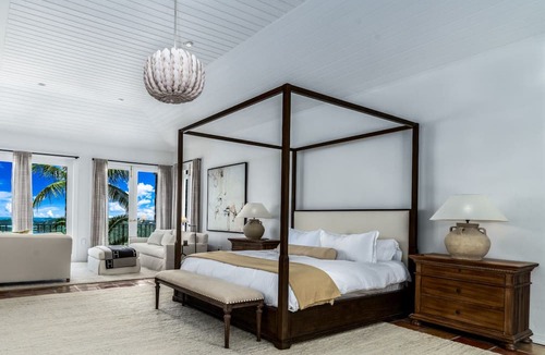 Bellevue Villa | 2BR New remodel w/Restoration Hardware & Tennis