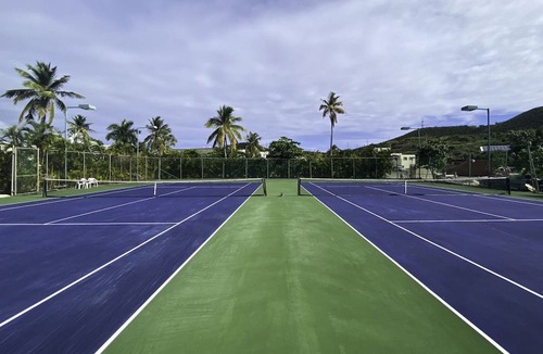 Cabes Point Condo | 1BR condo on Sapphire Beach - sleeps 4!