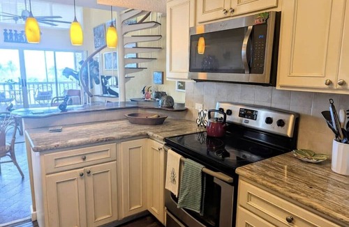 Estate Salt River Condo | Comfortable Caribbean getaway with all that you need