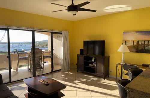 Red Hook Apartment | Red Hook Retreat with Stunning Ocean Views
