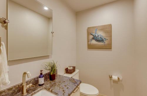 Nazareth House | Walk to Beach: St Thomas Condo w/Balconies